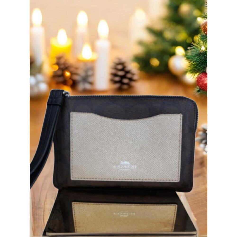 Coach Wristlet F22713 Brown Black Platinum Sig C Corner Zip